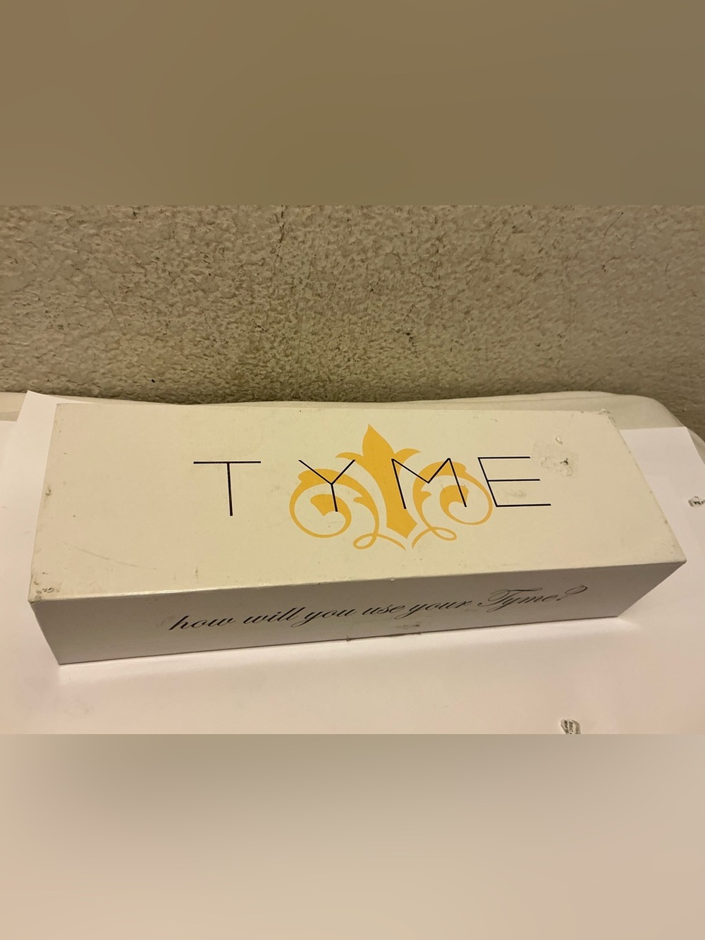 TYME hair straightener White and Yellow Hair Accessory Box
